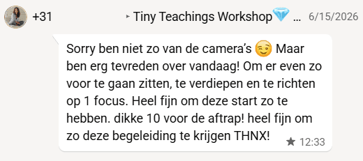 Deelnemer geeft dikke 10 voor de aftrap van de workshop
