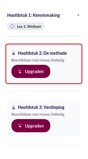 De lessenlijst van een cursist: hoofdstuk 1 open, hoofdstuk 2 en 3 met een slotje en de knop Upgraden