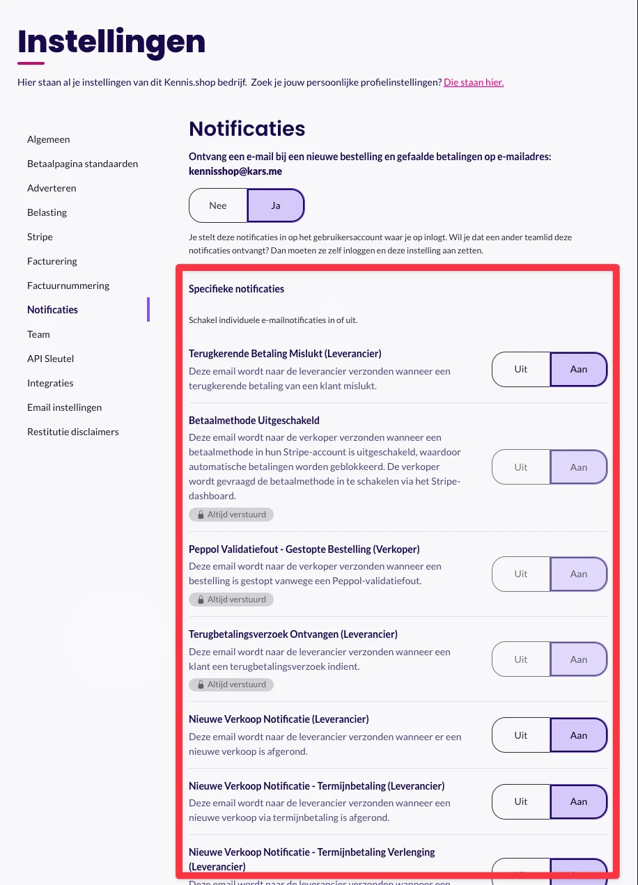 Instellingen, tabblad Notificaties, met een aan/uit-schakelaar per e-mailnotificatie